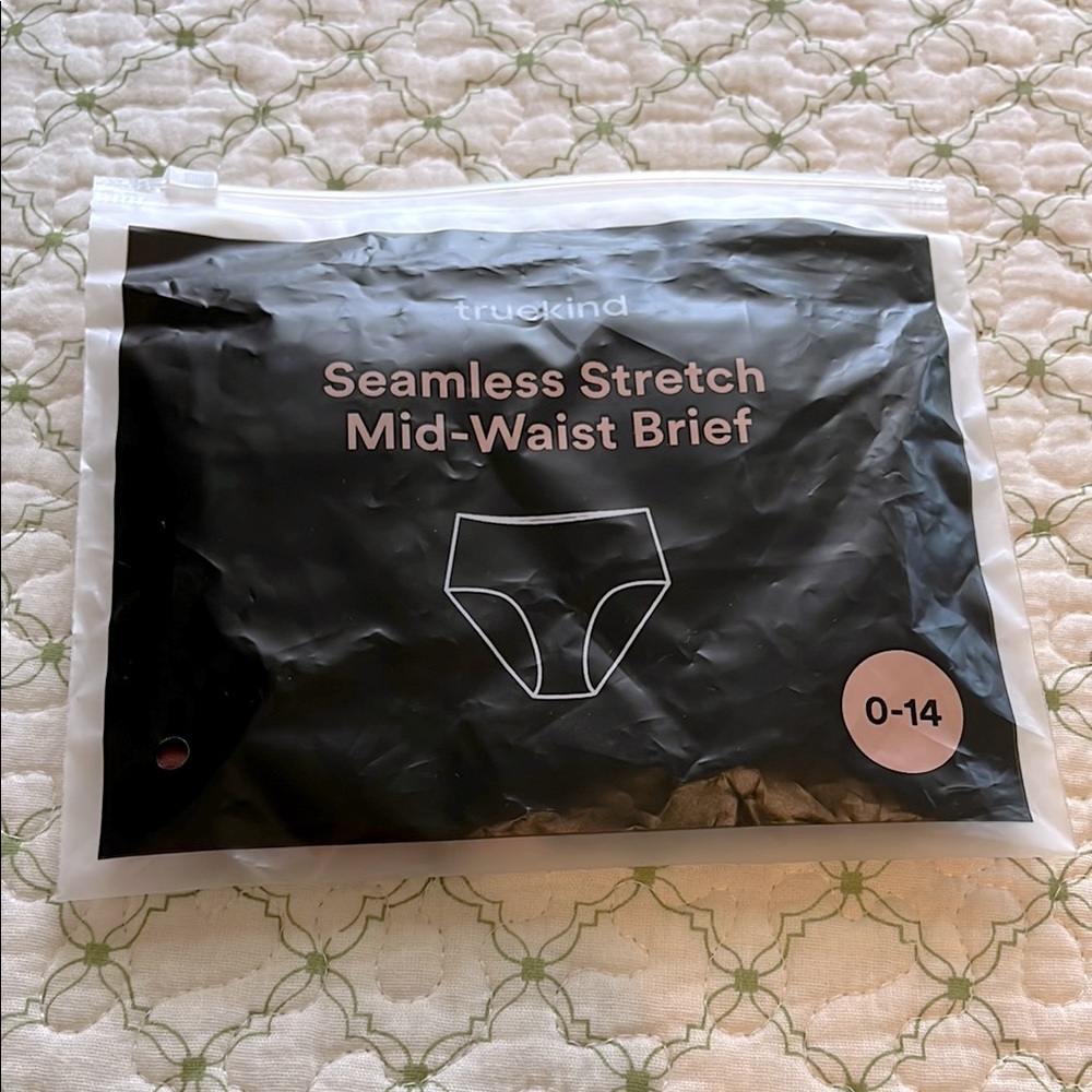 Truekind  Seamless Stretch Mid-Waist Brief CHOC